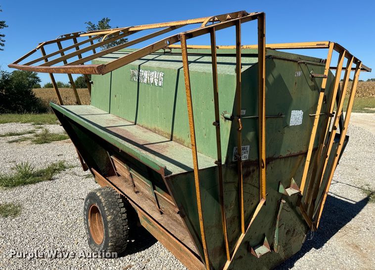 image for item EH7007 Creep feeder