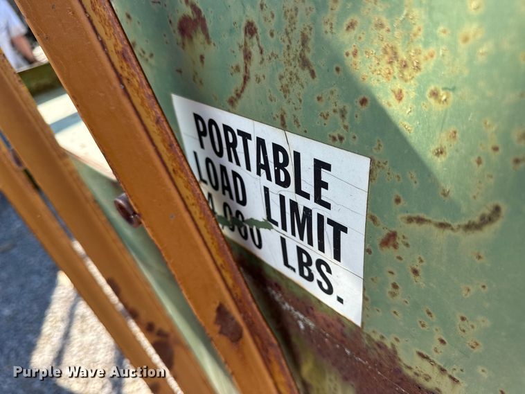 image for item EH7007 Creep feeder