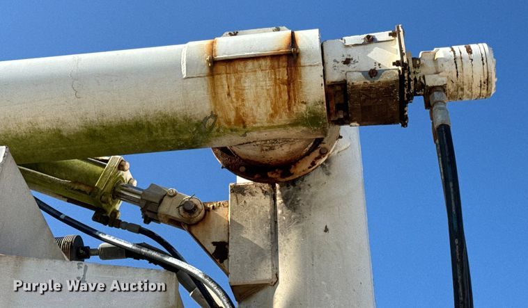 image for item EH7010 2000 Chevrolet C8500 fertilizer delivery truck