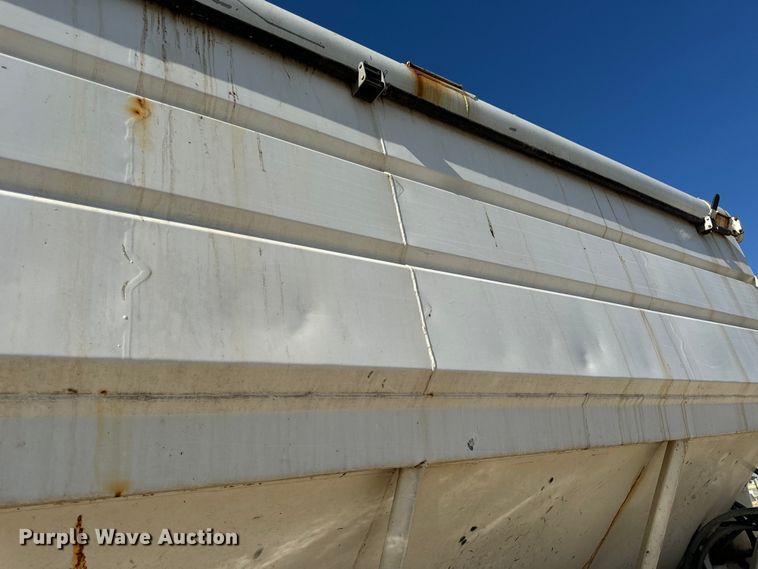 image for item EH7010 2000 Chevrolet C8500 fertilizer delivery truck