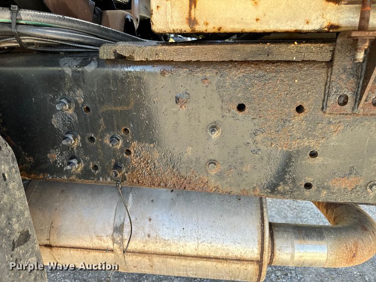 image for item EH7010 2000 Chevrolet C8500 fertilizer delivery truck