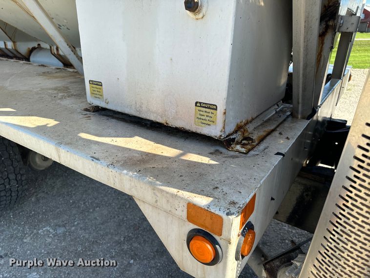 image for item EH7010 2000 Chevrolet C8500 fertilizer delivery truck
