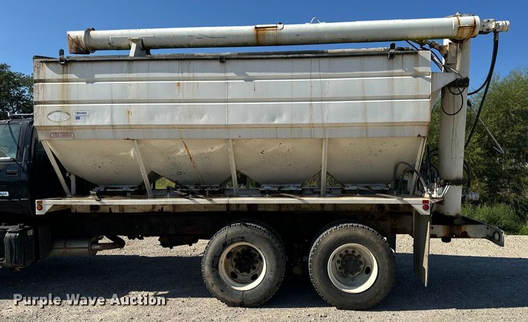 image for item EH7010 2000 Chevrolet C8500 fertilizer delivery truck