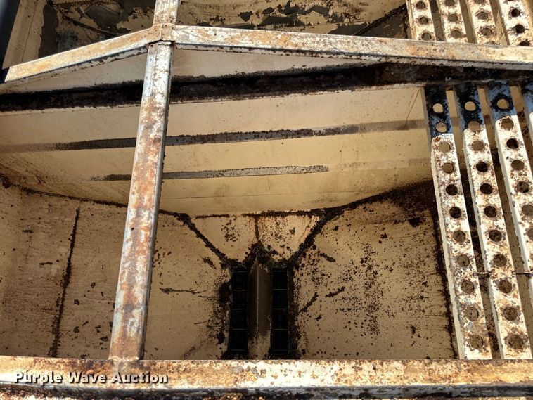 image for item EH7010 2000 Chevrolet C8500 fertilizer delivery truck