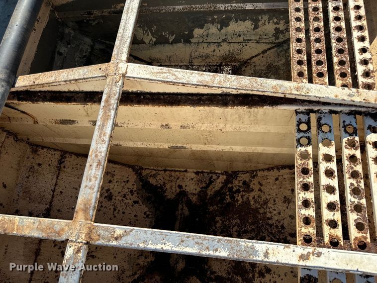 image for item EH7010 2000 Chevrolet C8500 fertilizer delivery truck