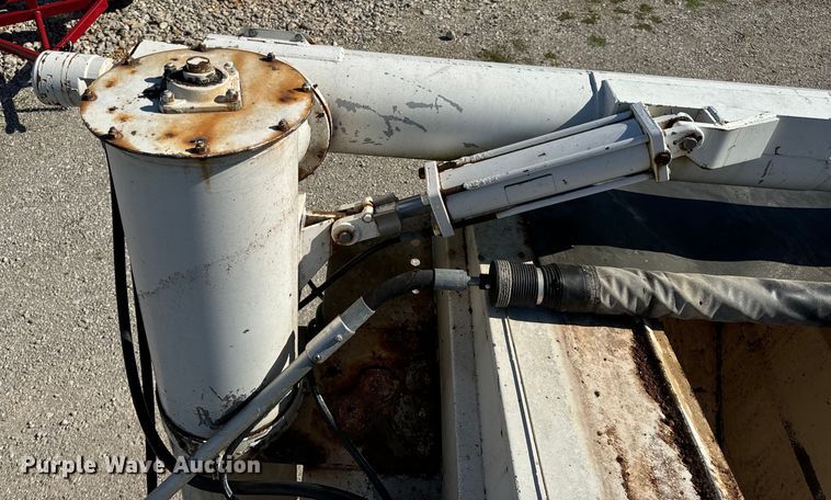 image for item EH7010 2000 Chevrolet C8500 fertilizer delivery truck