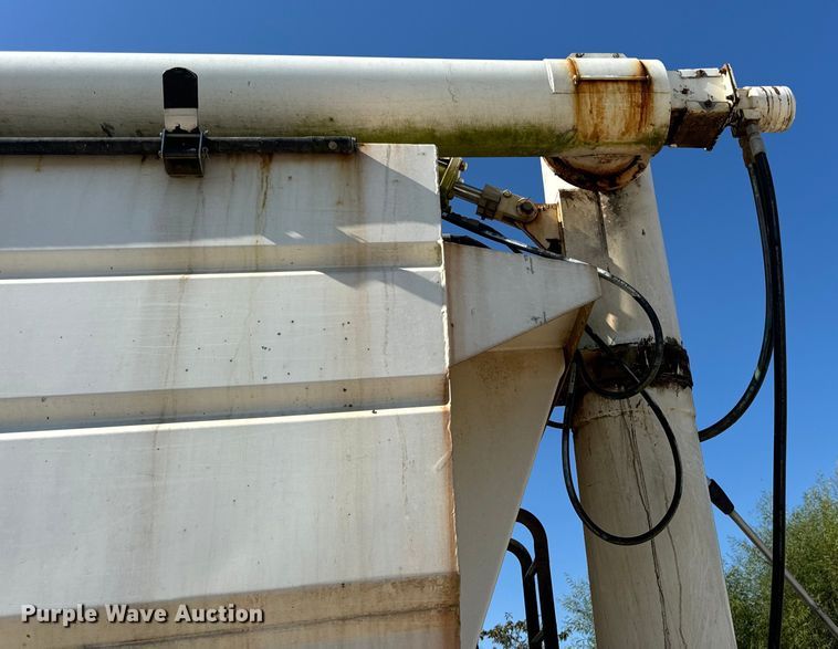 image for item EH7010 2000 Chevrolet C8500 fertilizer delivery truck