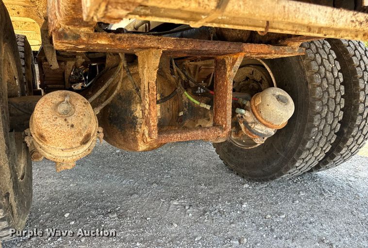 image for item EH7010 2000 Chevrolet C8500 fertilizer delivery truck