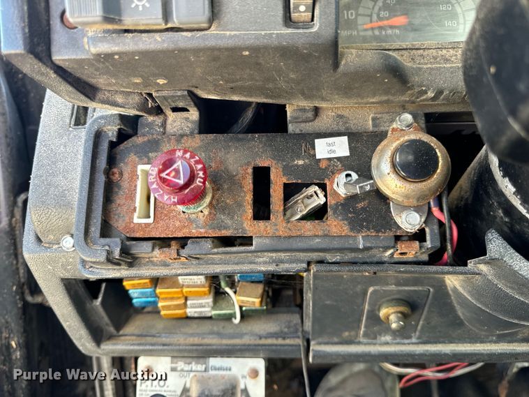 image for item EH7010 2000 Chevrolet C8500 fertilizer delivery truck