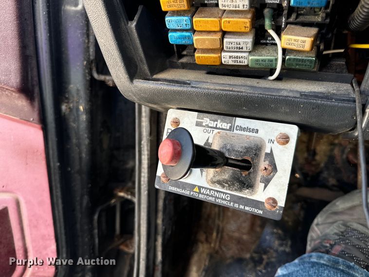 image for item EH7010 2000 Chevrolet C8500 fertilizer delivery truck