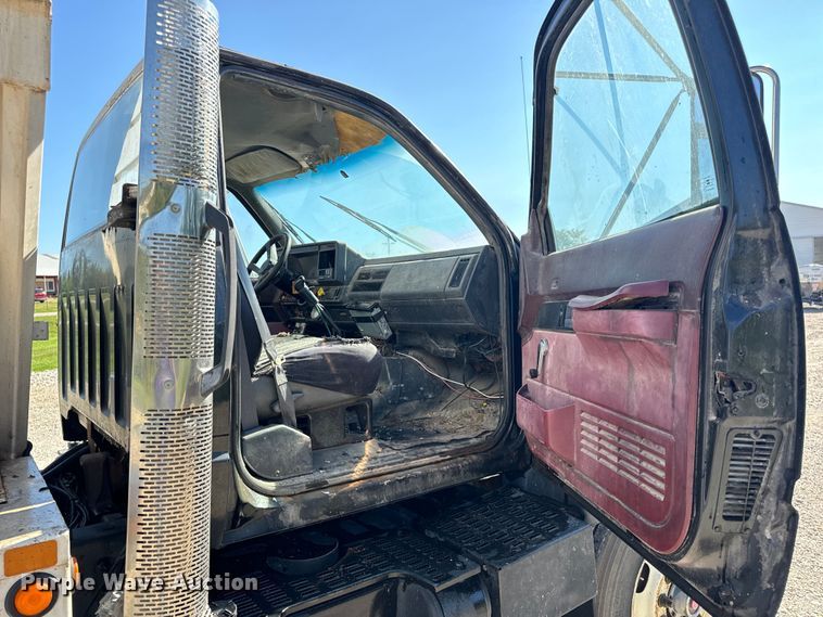 image for item EH7010 2000 Chevrolet C8500 fertilizer delivery truck