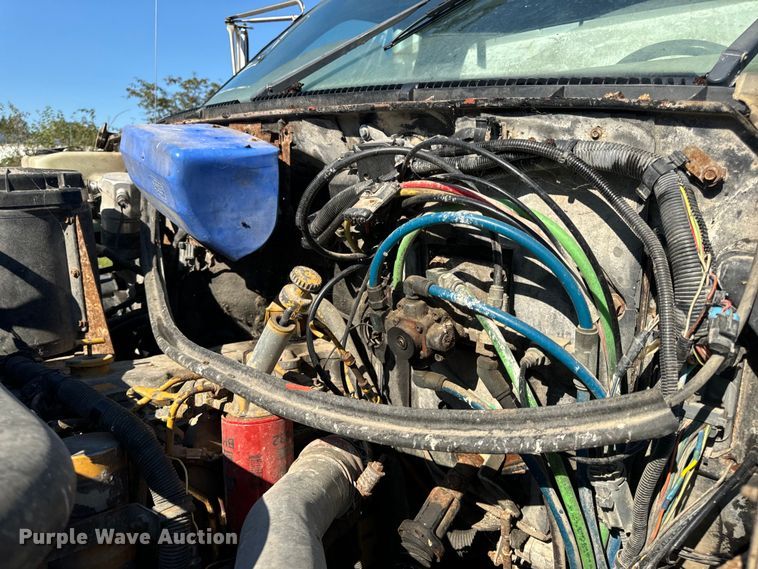 image for item EH7010 2000 Chevrolet C8500 fertilizer delivery truck