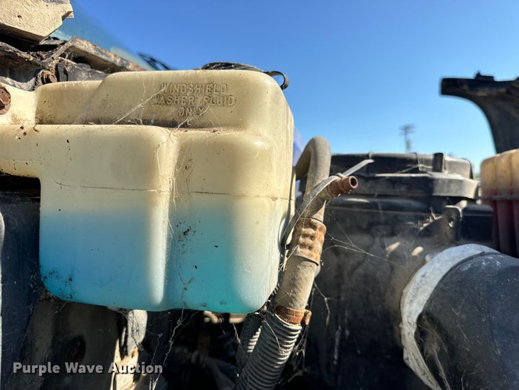 image for item EH7010 2000 Chevrolet C8500 fertilizer delivery truck