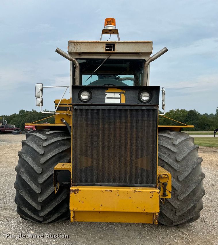 image for item EH7013 Ag-Chem Ag-Gator 1004 manure spreader