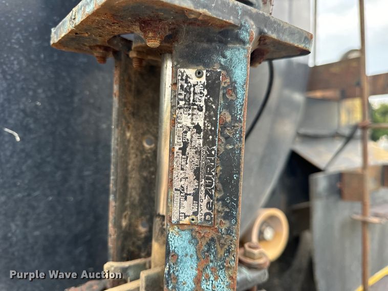 image for item EH7013 Ag-Chem Ag-Gator 1004 manure spreader