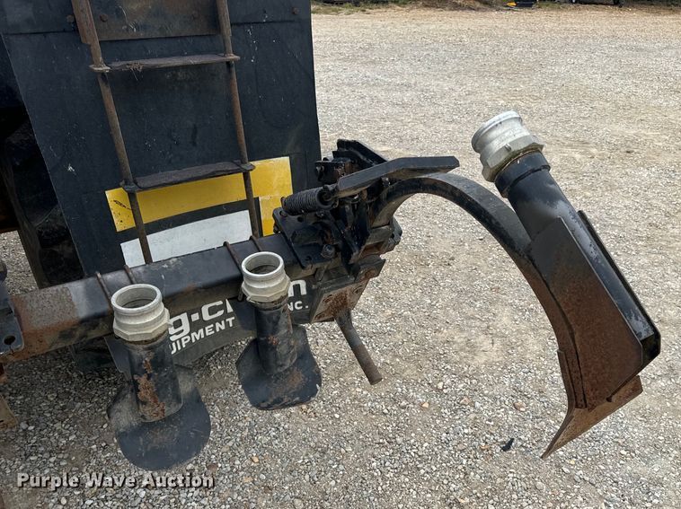 image for item EH7013 Ag-Chem Ag-Gator 1004 manure spreader