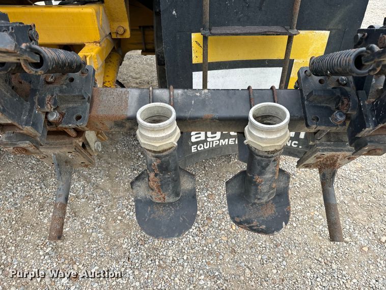 image for item EH7013 Ag-Chem Ag-Gator 1004 manure spreader