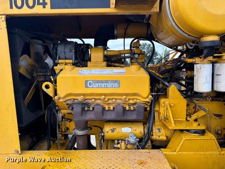 image for item EH7013 Ag-Chem Ag-Gator 1004 manure spreader