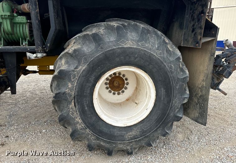 image for item EH7013 Ag-Chem Ag-Gator 1004 manure spreader