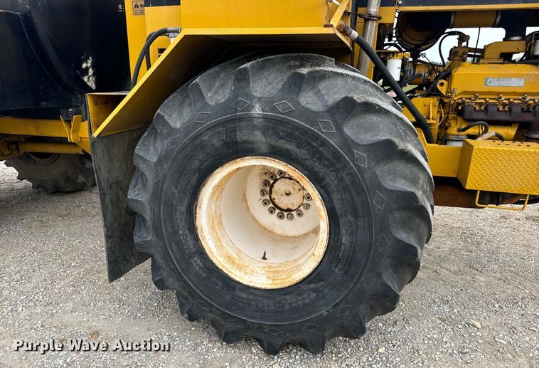 image for item EH7013 Ag-Chem Ag-Gator 1004 manure spreader