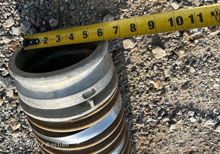 image for item EH7013 Ag-Chem Ag-Gator 1004 manure spreader