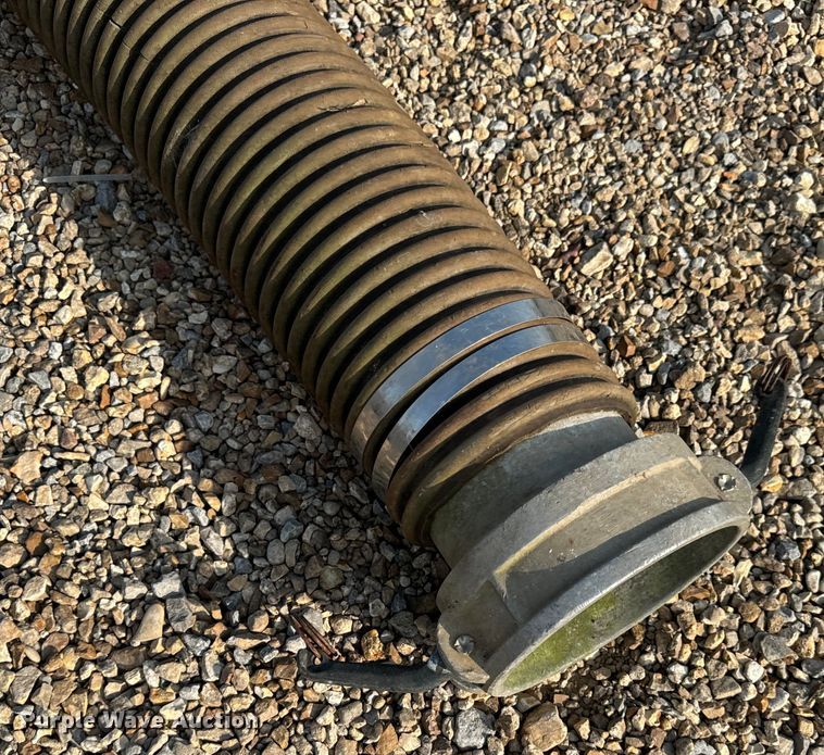 image for item EH7013 Ag-Chem Ag-Gator 1004 manure spreader