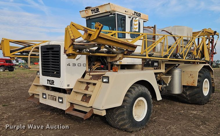 image for item EI8374 Tyler 4300 sprayer