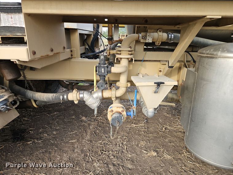 image for item EI8374 Tyler 4300 sprayer