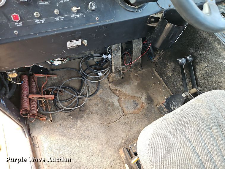 image for item EI8374 Tyler 4300 sprayer