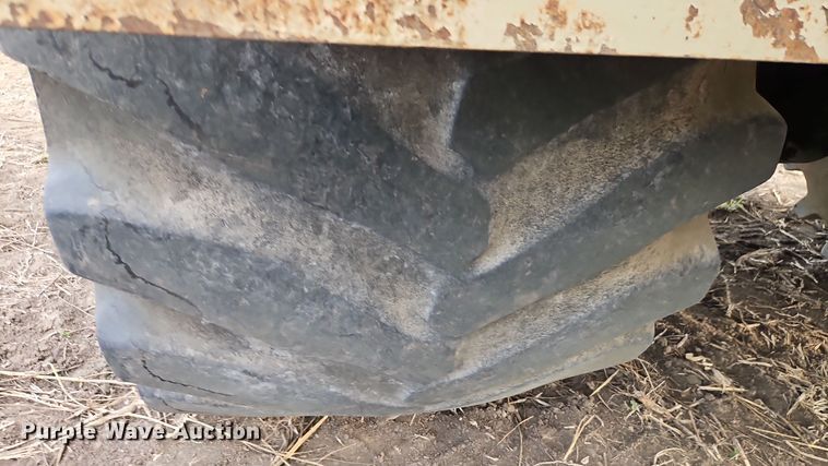 image for item EI8374 Tyler 4300 sprayer