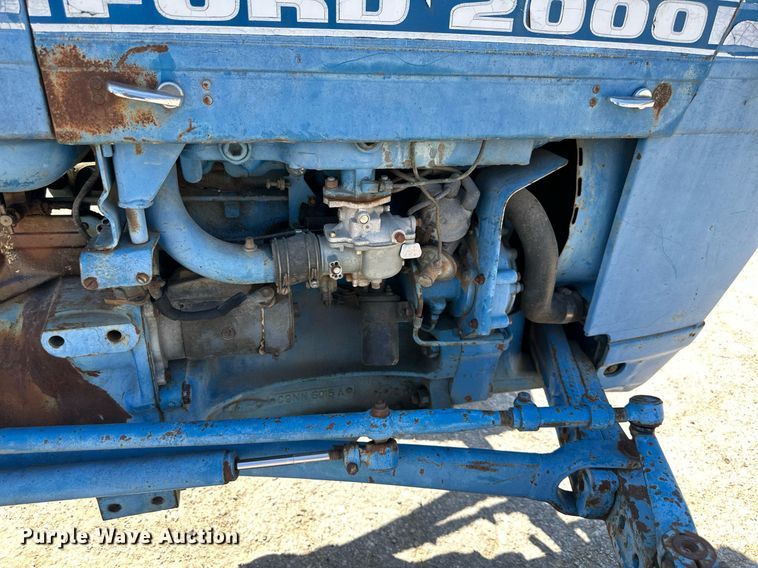 image for item EJ7258 Ford 2000 tractor
