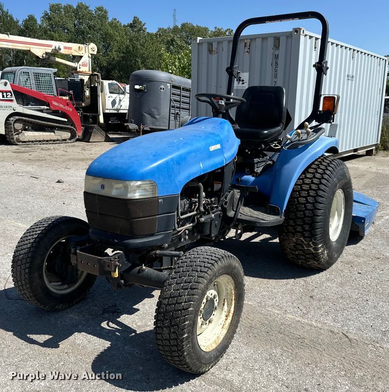 image for item EJ7259 New Holland TC33N MFWD tractor