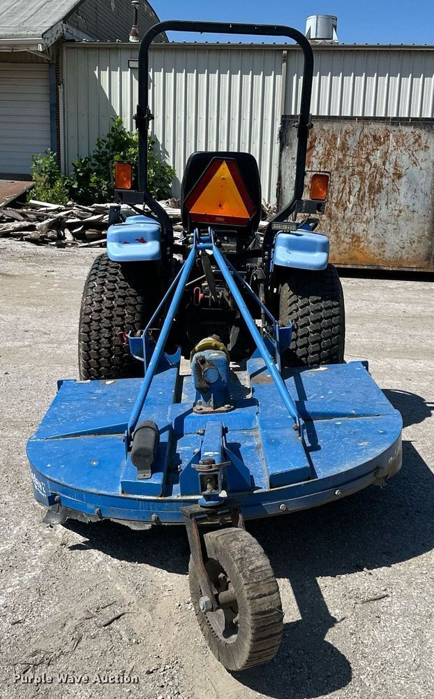 image for item EJ7259 New Holland TC33N MFWD tractor