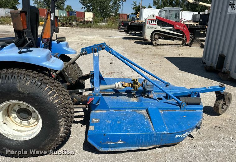 image for item EJ7259 New Holland TC33N MFWD tractor