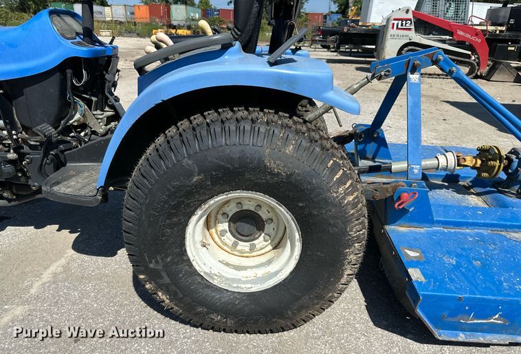 image for item EJ7259 New Holland TC33N MFWD tractor