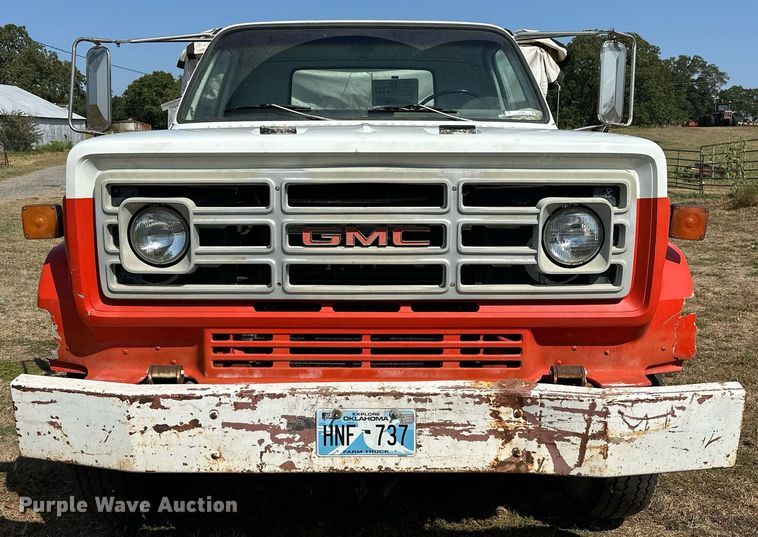 image for item EJ8886 1988 GMC C6D042 grain truck