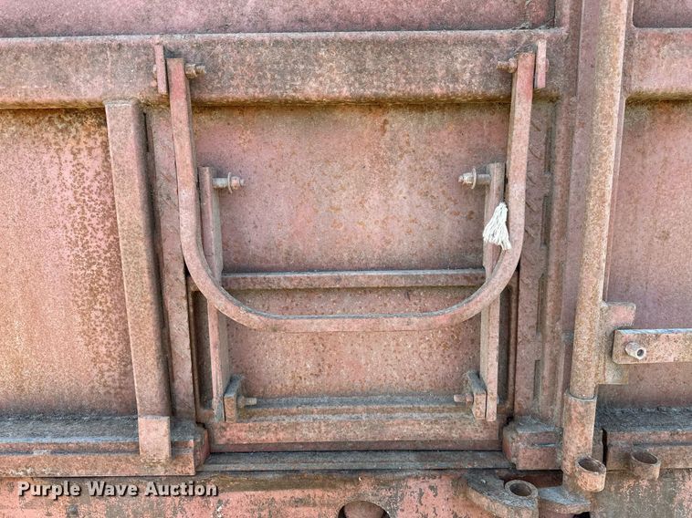 image for item EJ8886 1988 GMC C6D042 grain truck