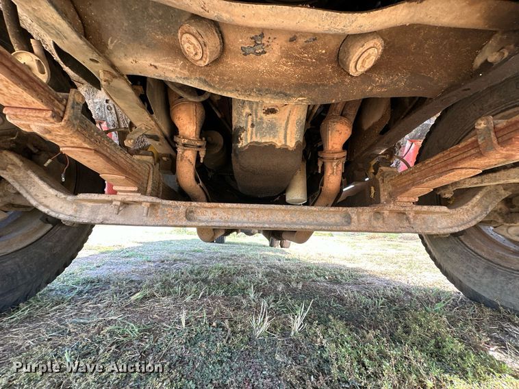 image for item EJ8886 1988 GMC C6D042 grain truck