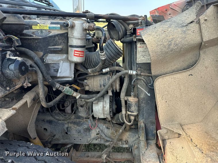 image for item EJ8886 1988 GMC C6D042 grain truck