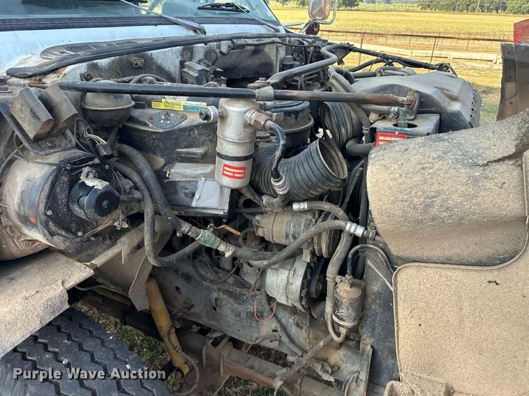 image for item EJ8886 1988 GMC C6D042 grain truck