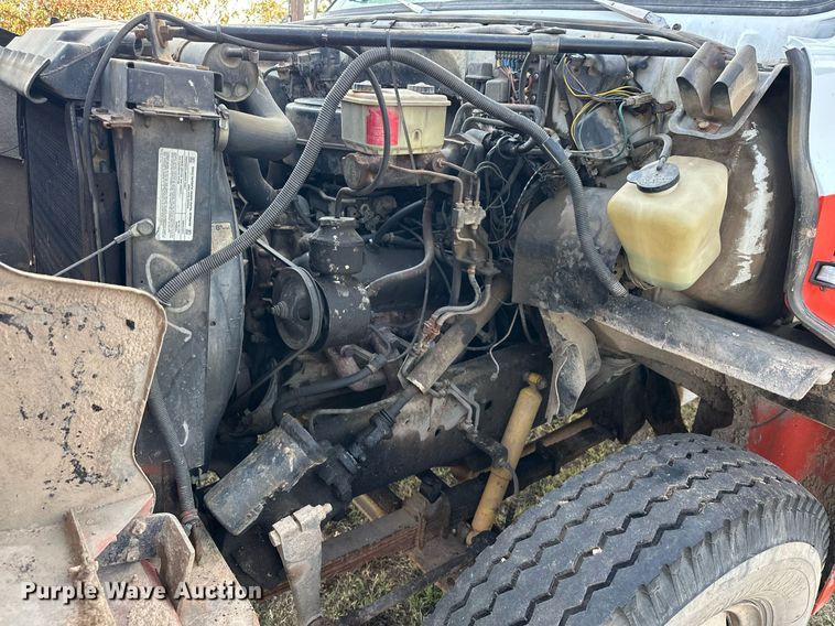 image for item EJ8886 1988 GMC C6D042 grain truck