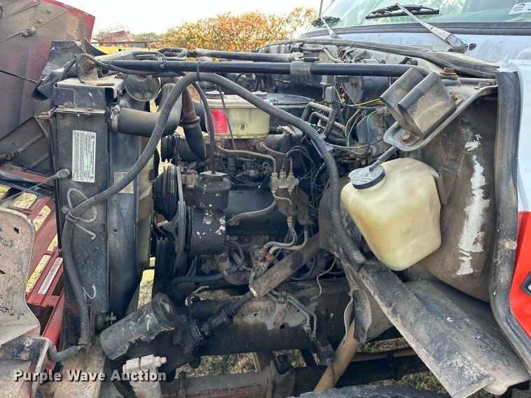 image for item EJ8886 1988 GMC C6D042 grain truck