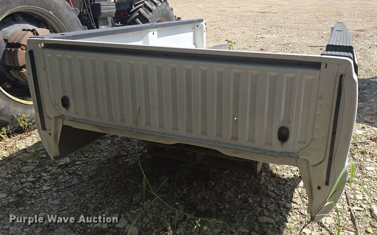 image for item EK2128 Pickup bed