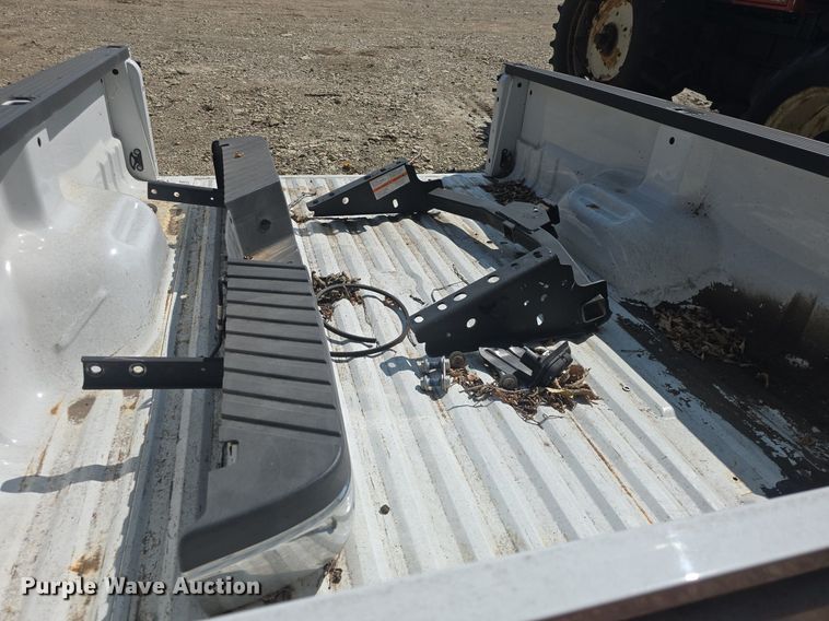 image for item EK2128 Pickup bed