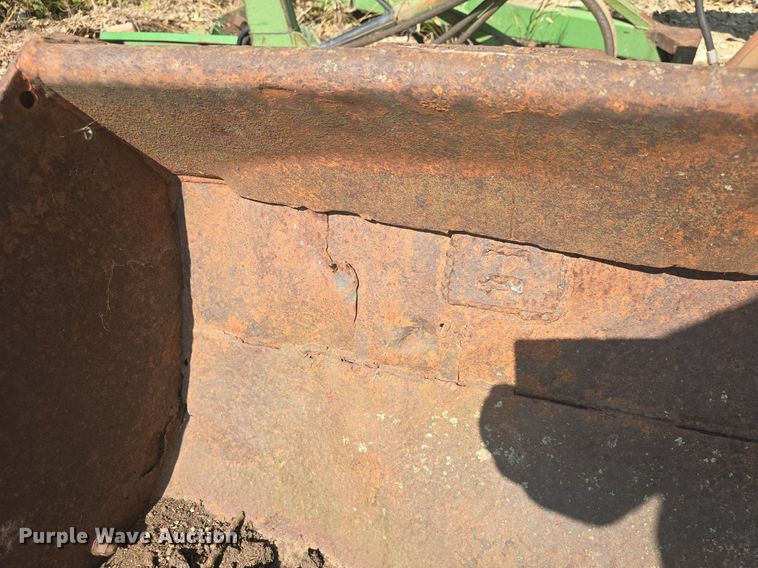 image for item EK2129 John Deere 46A loader