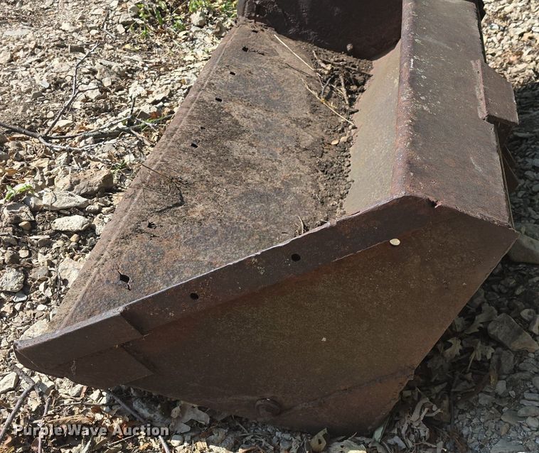 image for item EK2129 John Deere 46A loader