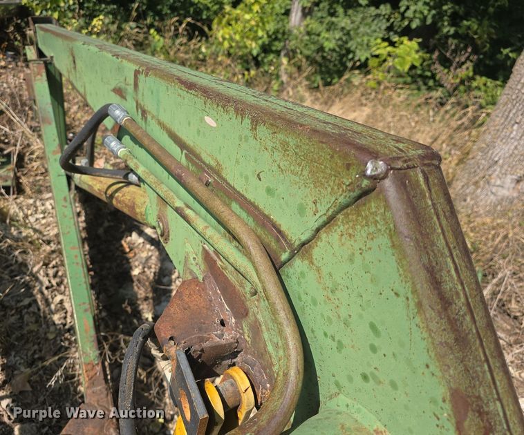 image for item EK2129 John Deere 46A loader