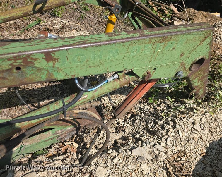 image for item EK2129 John Deere 46A loader