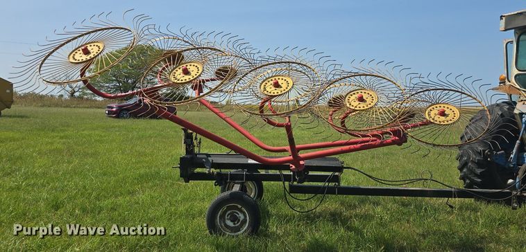 image for item EK2130 KM hay rake