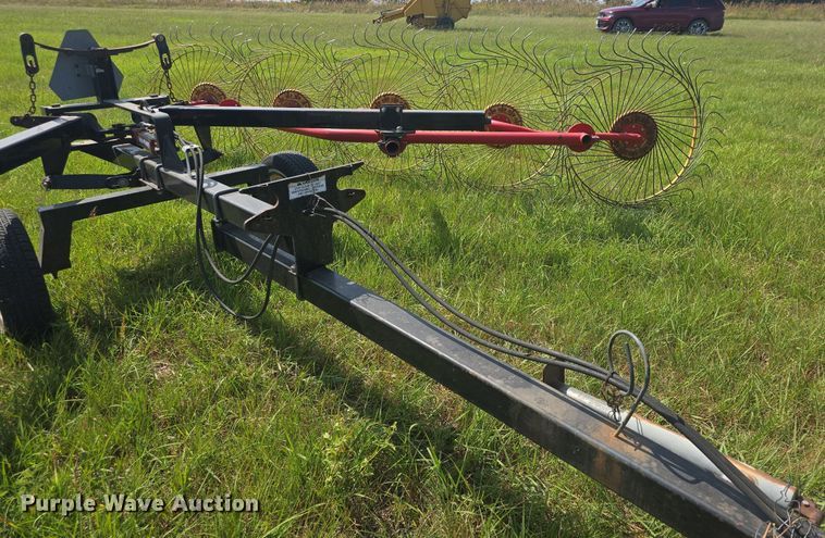 image for item EK2130 KM hay rake